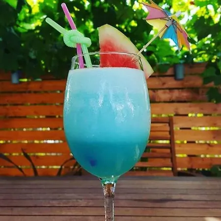 アパートホテル The Mathraki (adults Only)